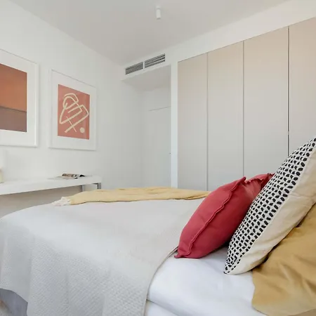 Apartment Luxury With Ac In By Renters Prestige Warsaw