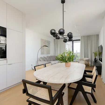 Luxury With Ac In By Renters Prestige شقة *