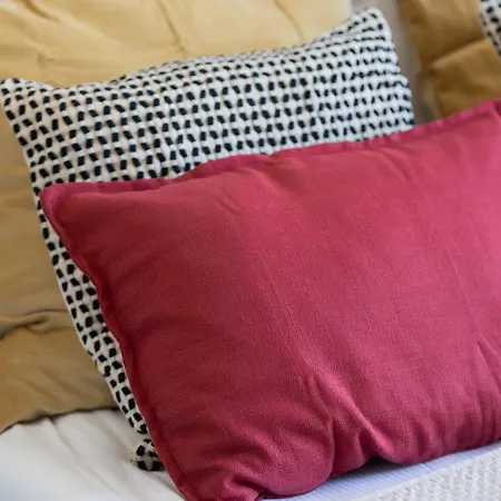 Luxury With Ac In By Renters Prestige * وارسو