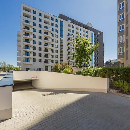 Lejlighed Luxury With Ac In By Renters Prestige